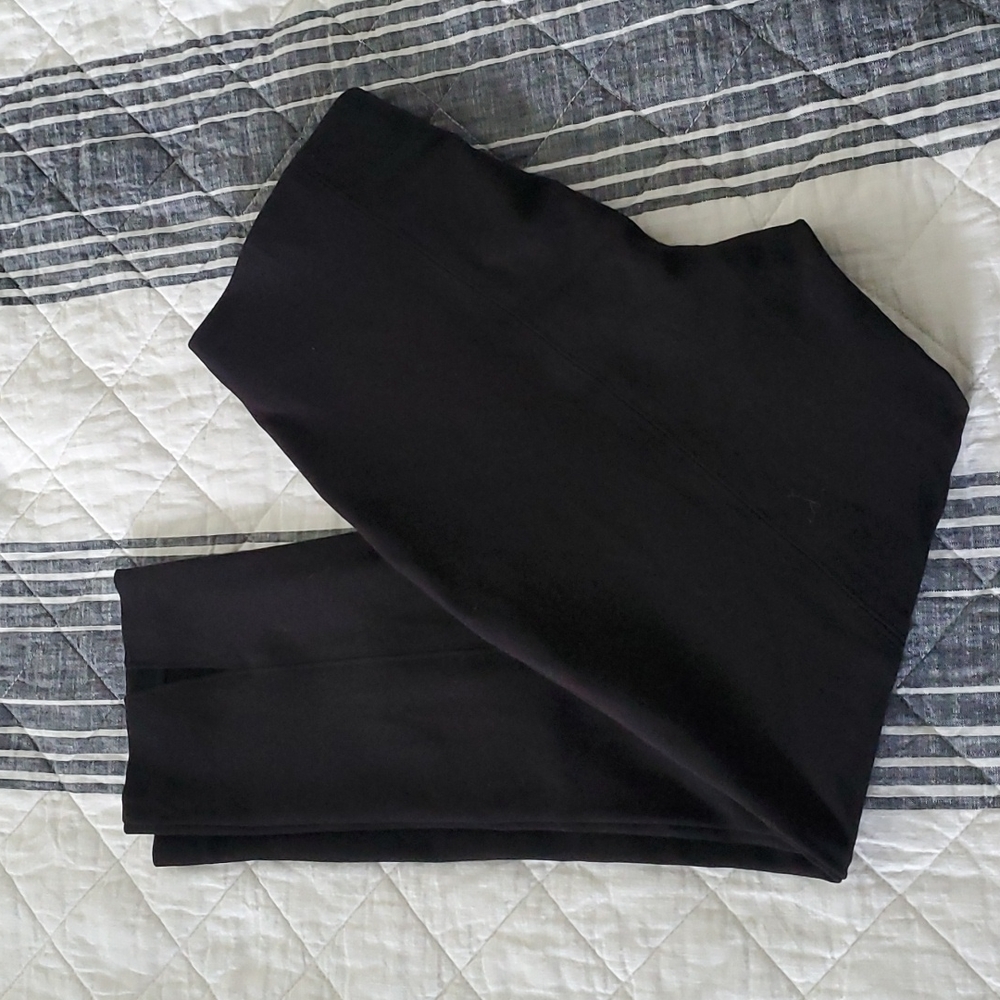 Chicos Pull On Slimming Dress Pants